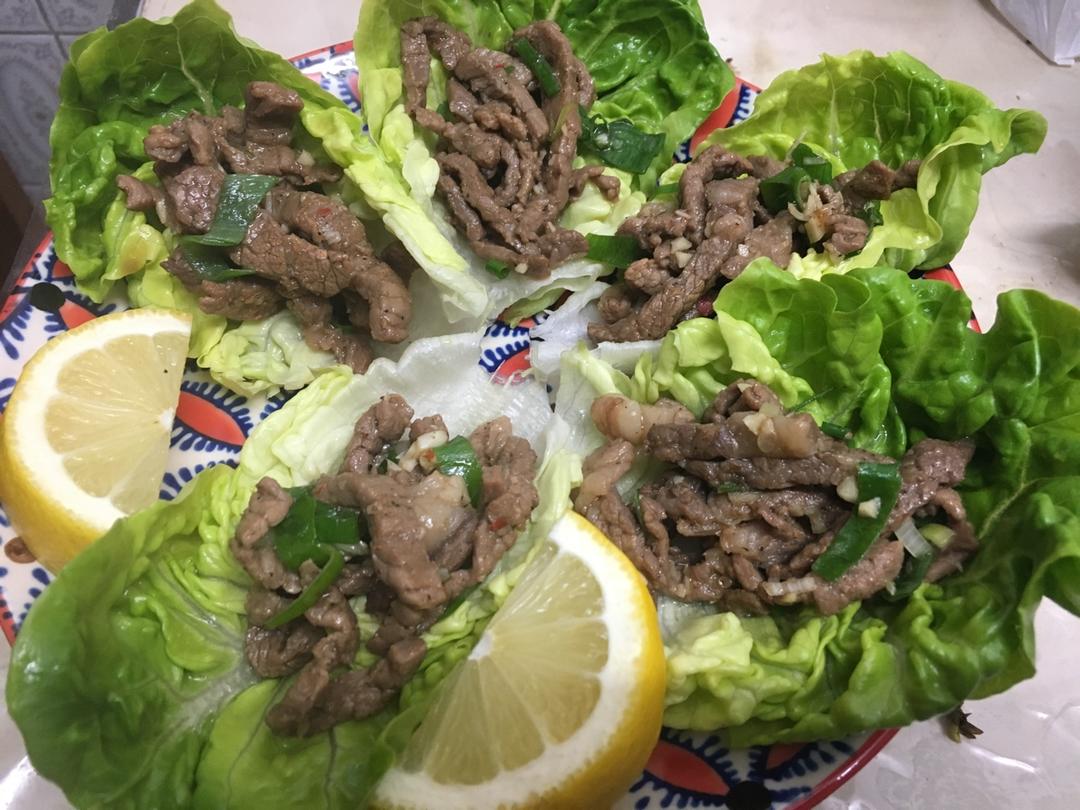 风情黑椒牛柳生菜卷「厨娘物语」