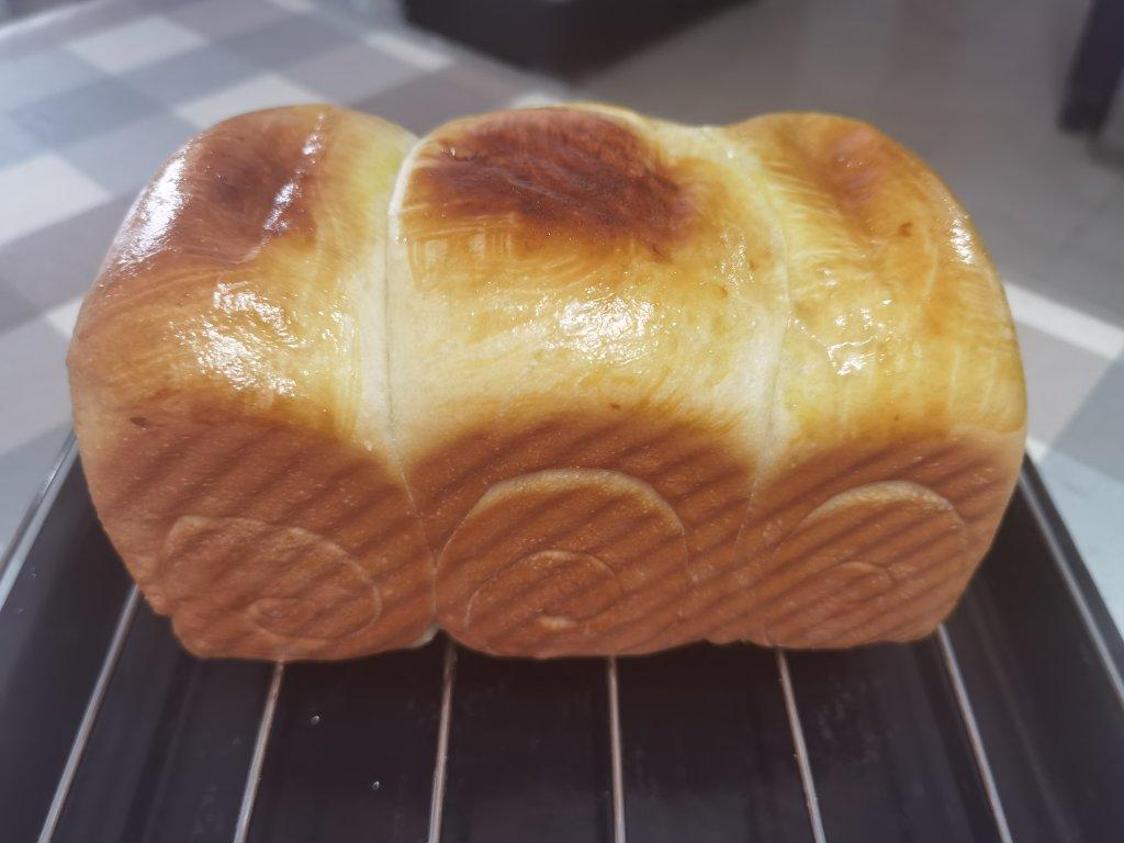 基础款牛奶吐司（拍了详细的制作过程）