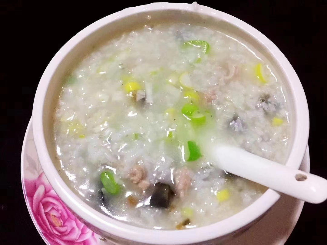 十五分钟快手之香滑皮蛋瘦肉粥(附五分钟电饭煲电压力锅更快捷方法)