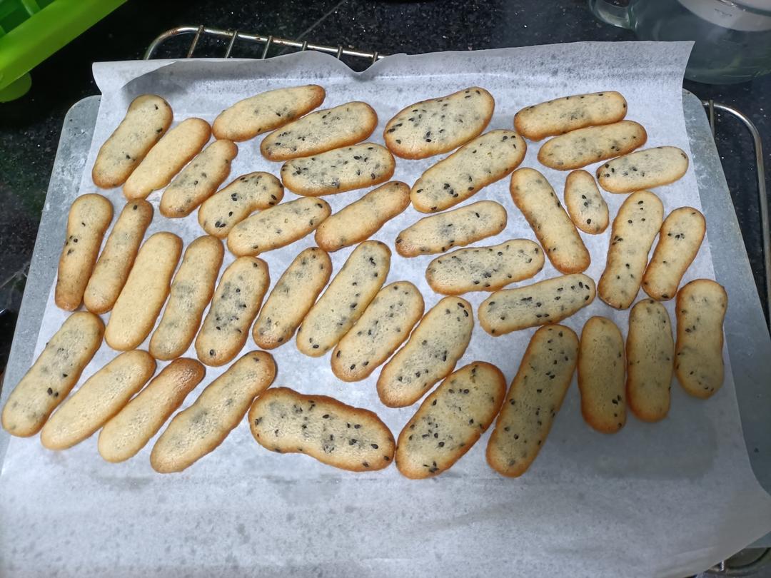 香脆法式经典猫舌头饼干|简单快手|消耗蛋白