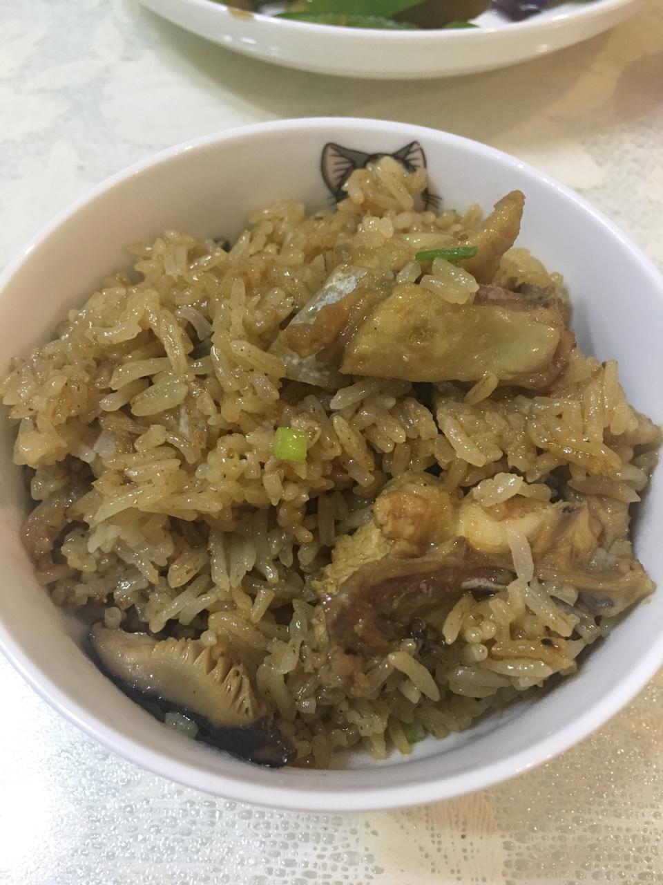 香菇鸡肉饭