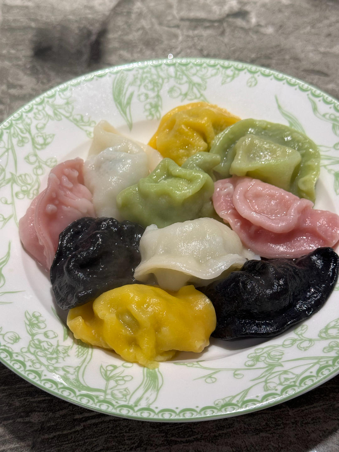 超级好吃的龙利鱼韭菜饺子