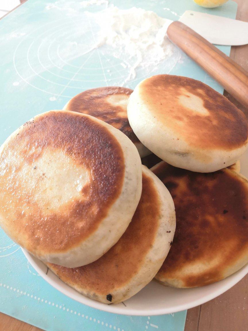 妈妈教做外焦里嫩发面小饼