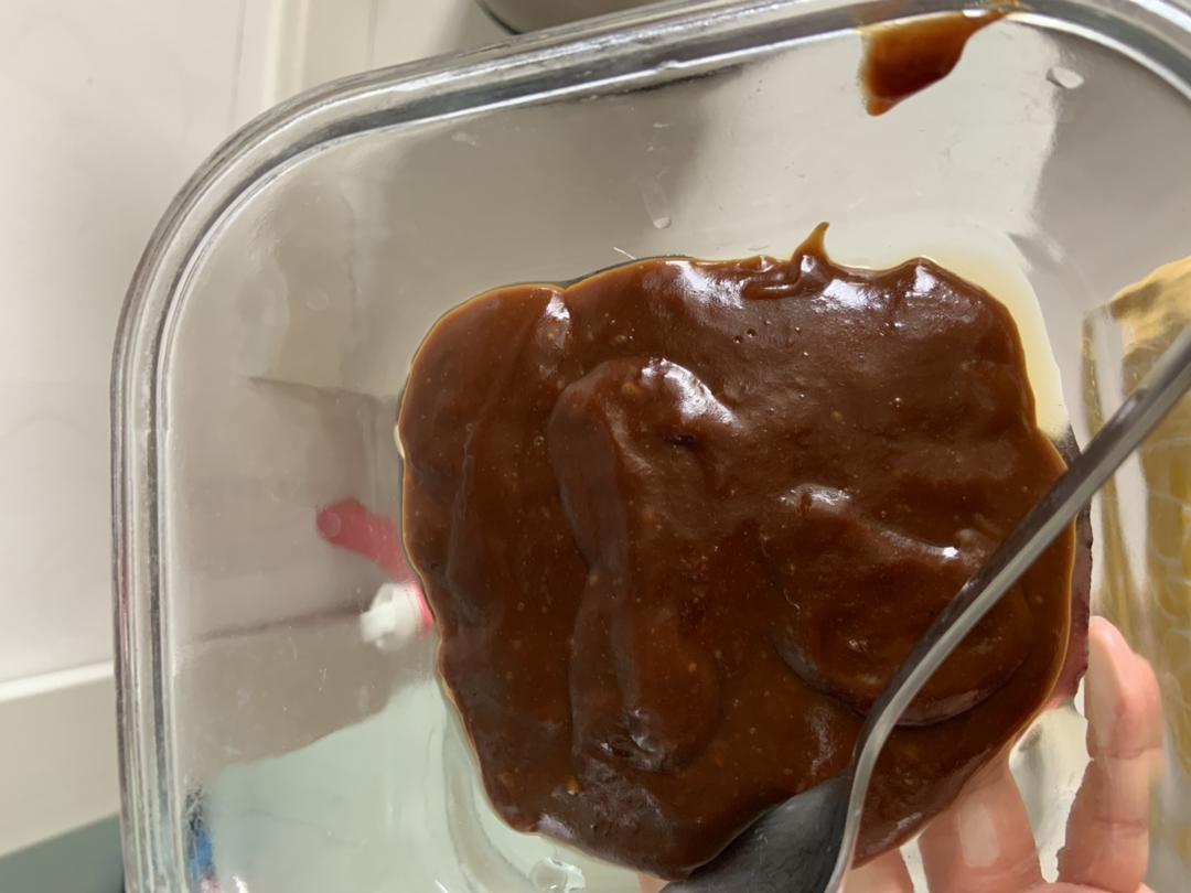 简单又方便的秘制煎饼果子甜面酱