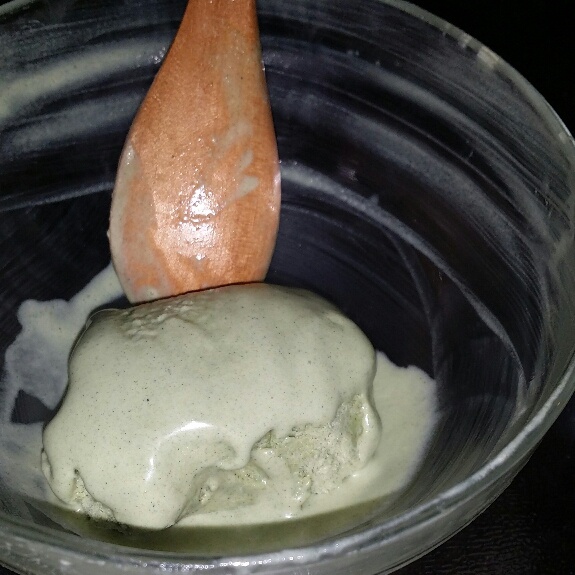 抹茶白巧冰淇淋