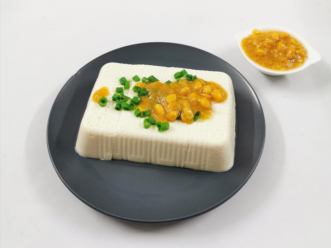 豆腐蘸豆酱的做法