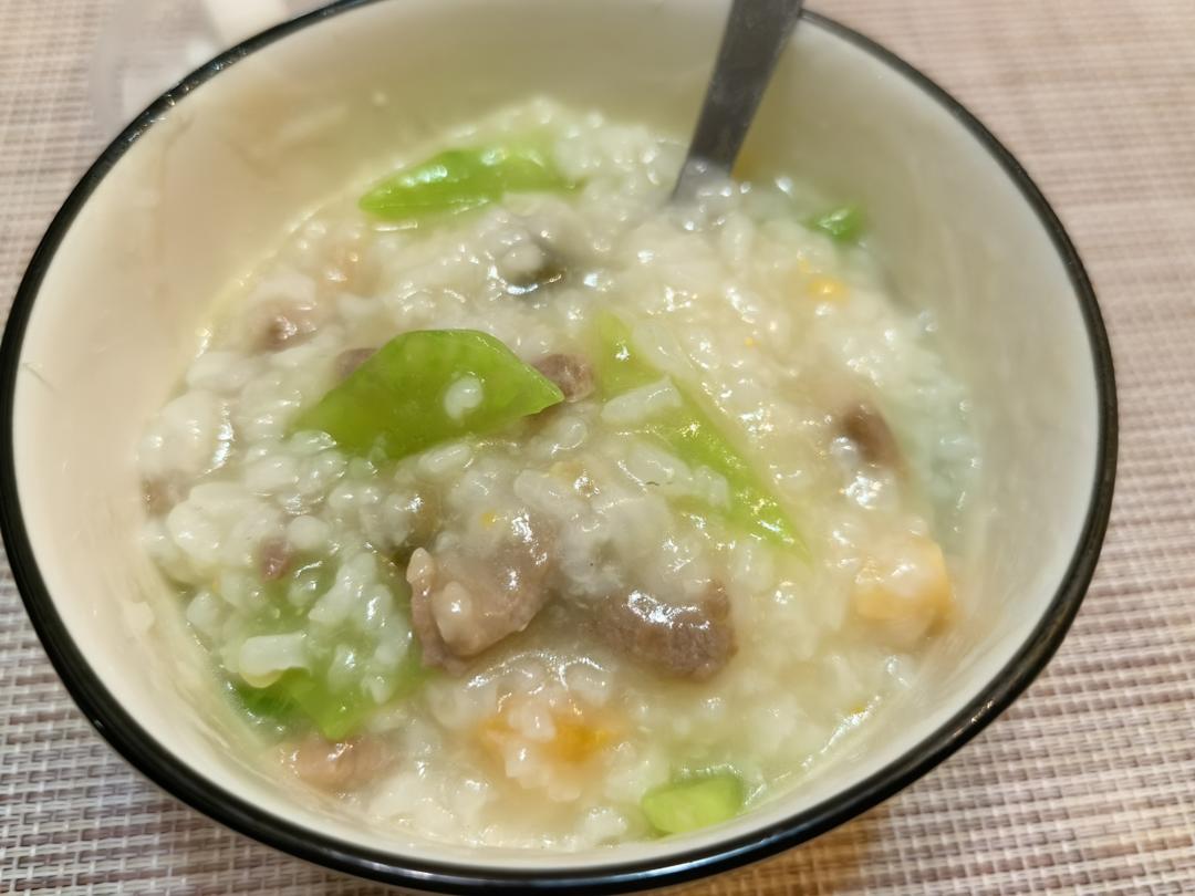 妈妈👩教我做的皮蛋瘦肉粥🥣简单快捷美味😋