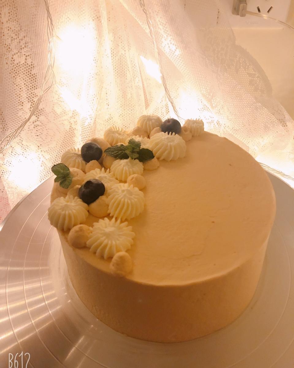 花谢自怜惜做的淡奶油蛋糕灵感图