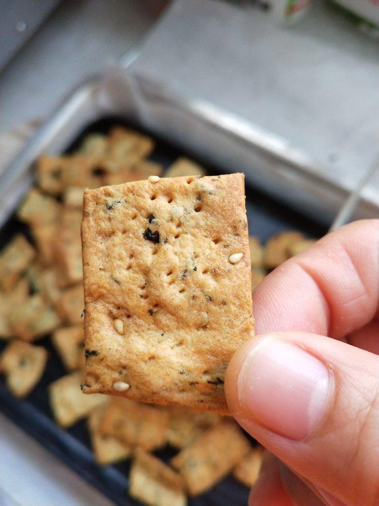 超级简单的葱香苏打饼