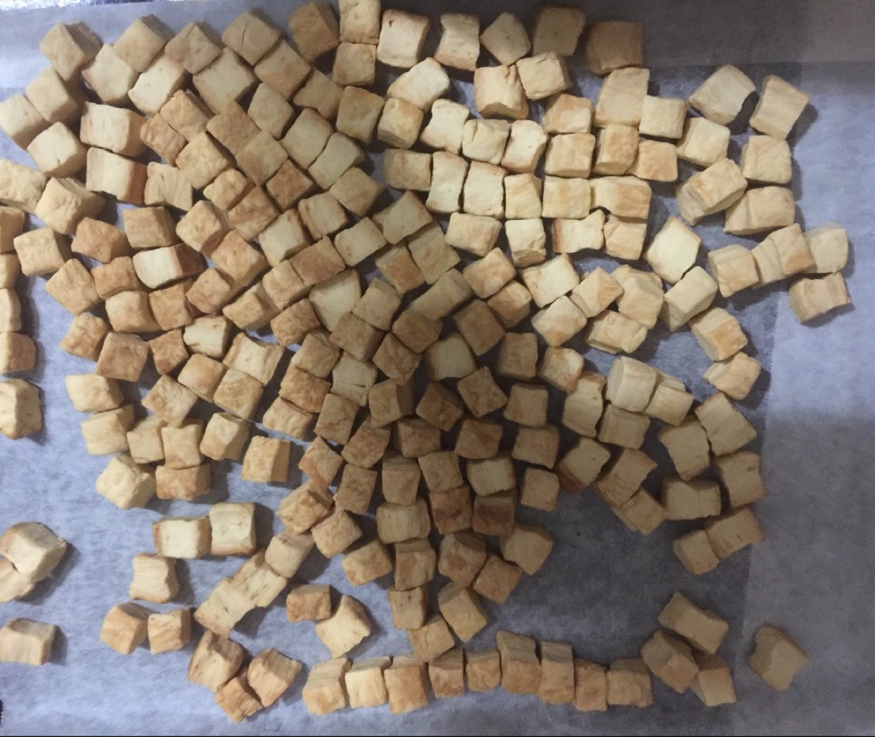 小石头饼干。