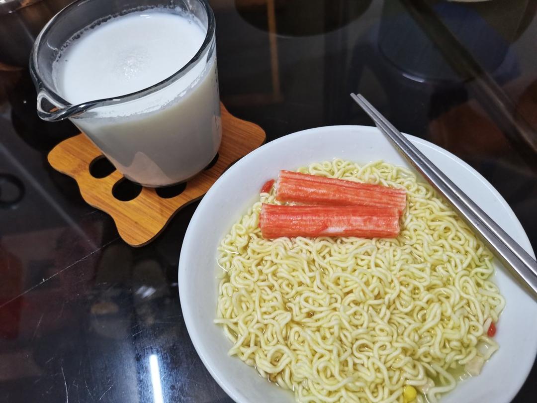 大兰的早餐桌