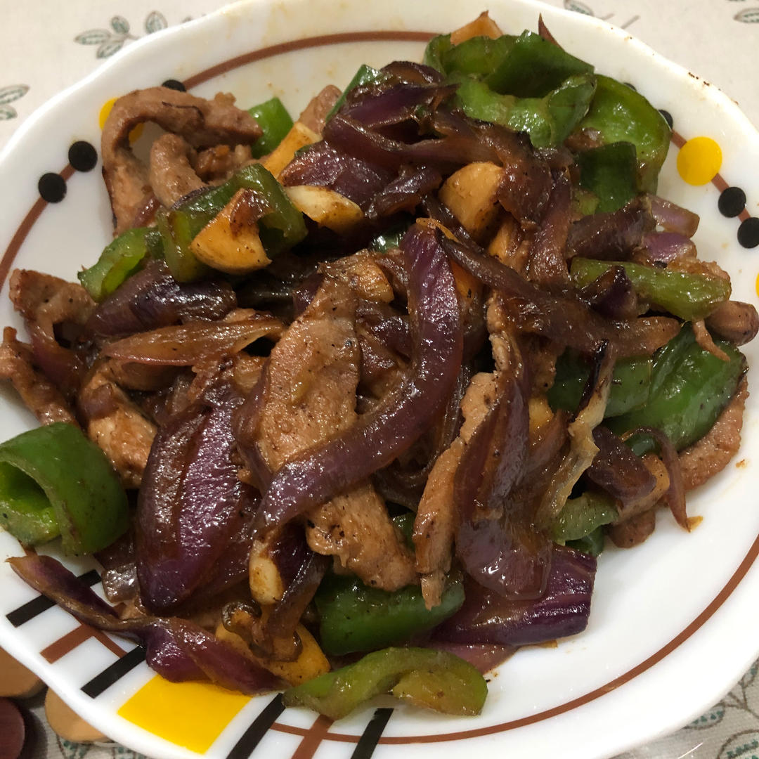 下饭菜：洋葱青椒炒肉片