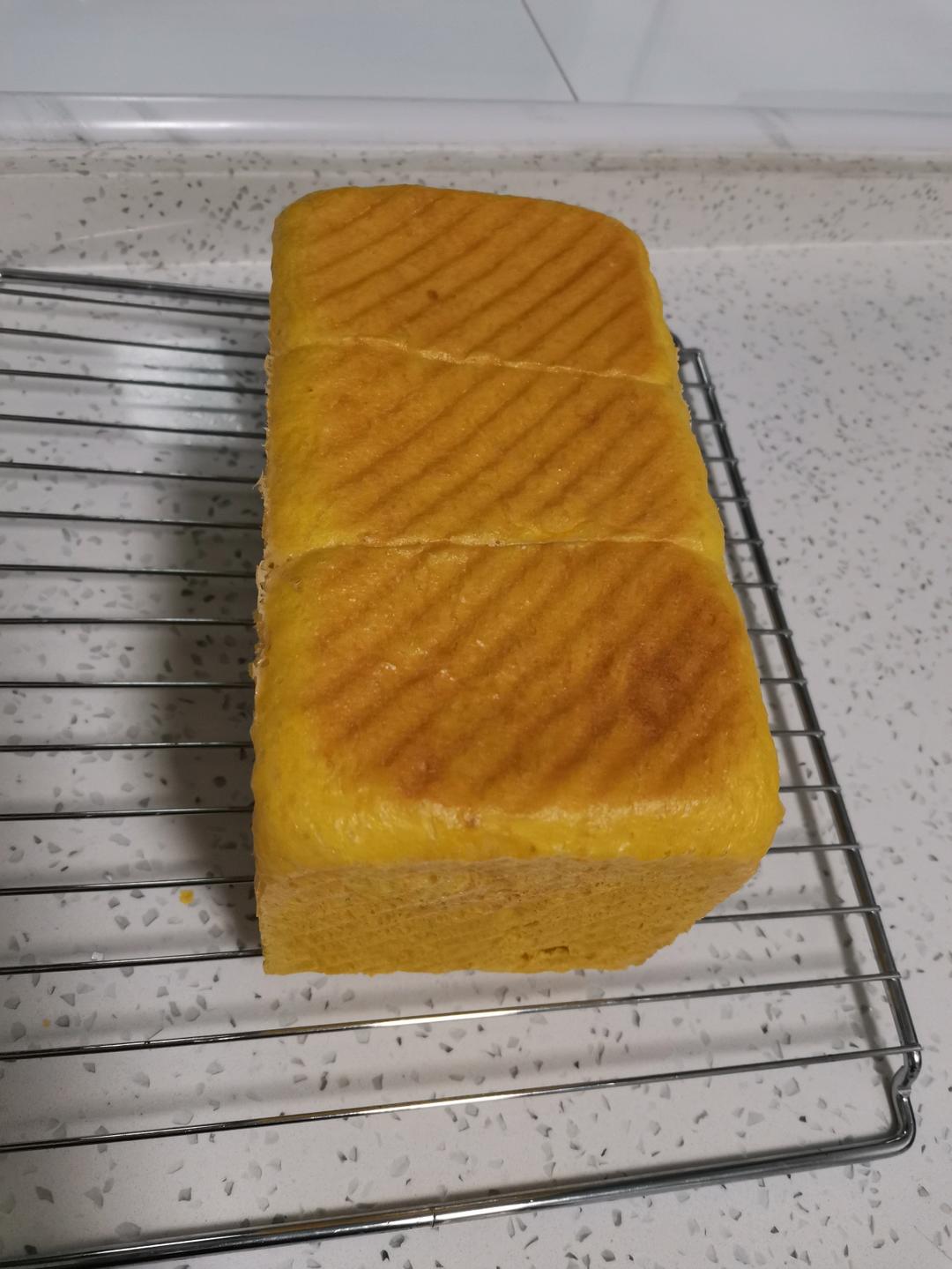 南瓜炼奶吐司