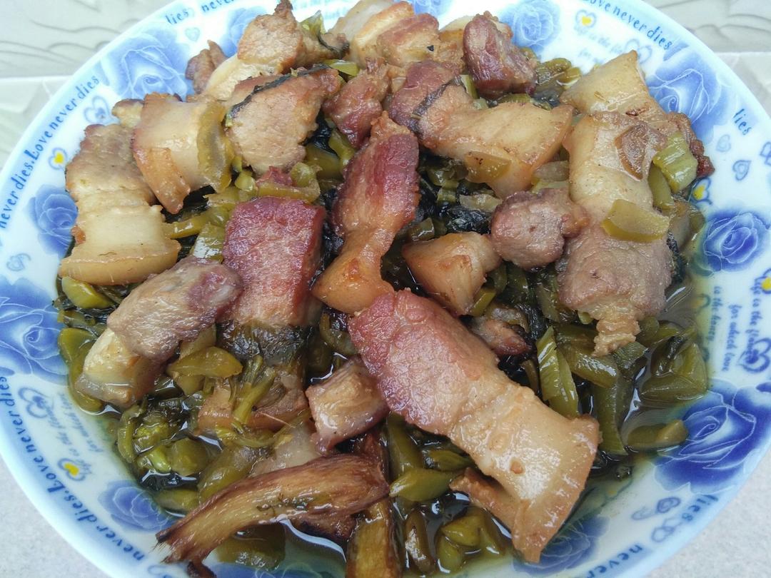 酸菜焖猪肉的做法