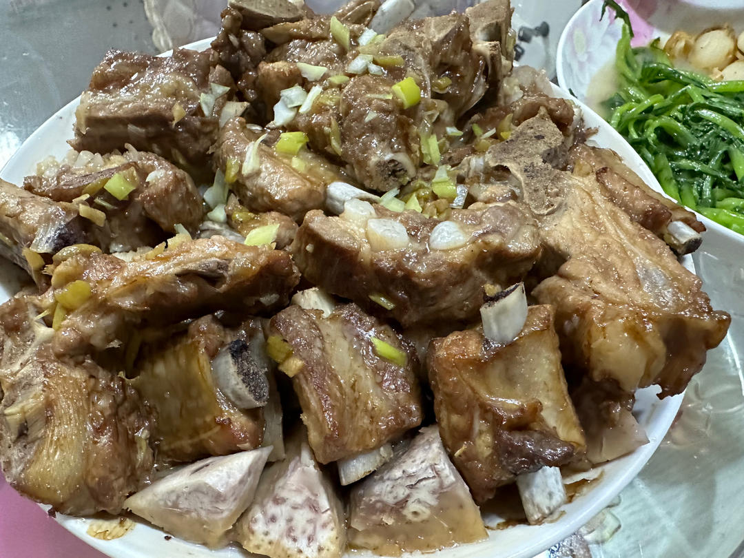 香芋蒸排骨（简单好吃）