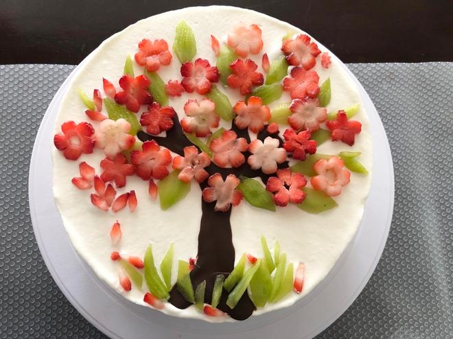 送你一棵樱花树-草莓蛋糕水果蛋糕生日蛋糕装饰的做法