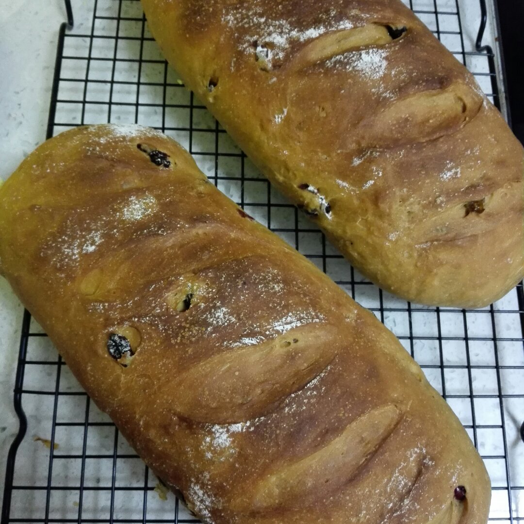 全麦蔓越莓软式欧包（免揉）