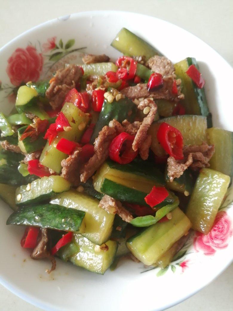 黄瓜炒肉
