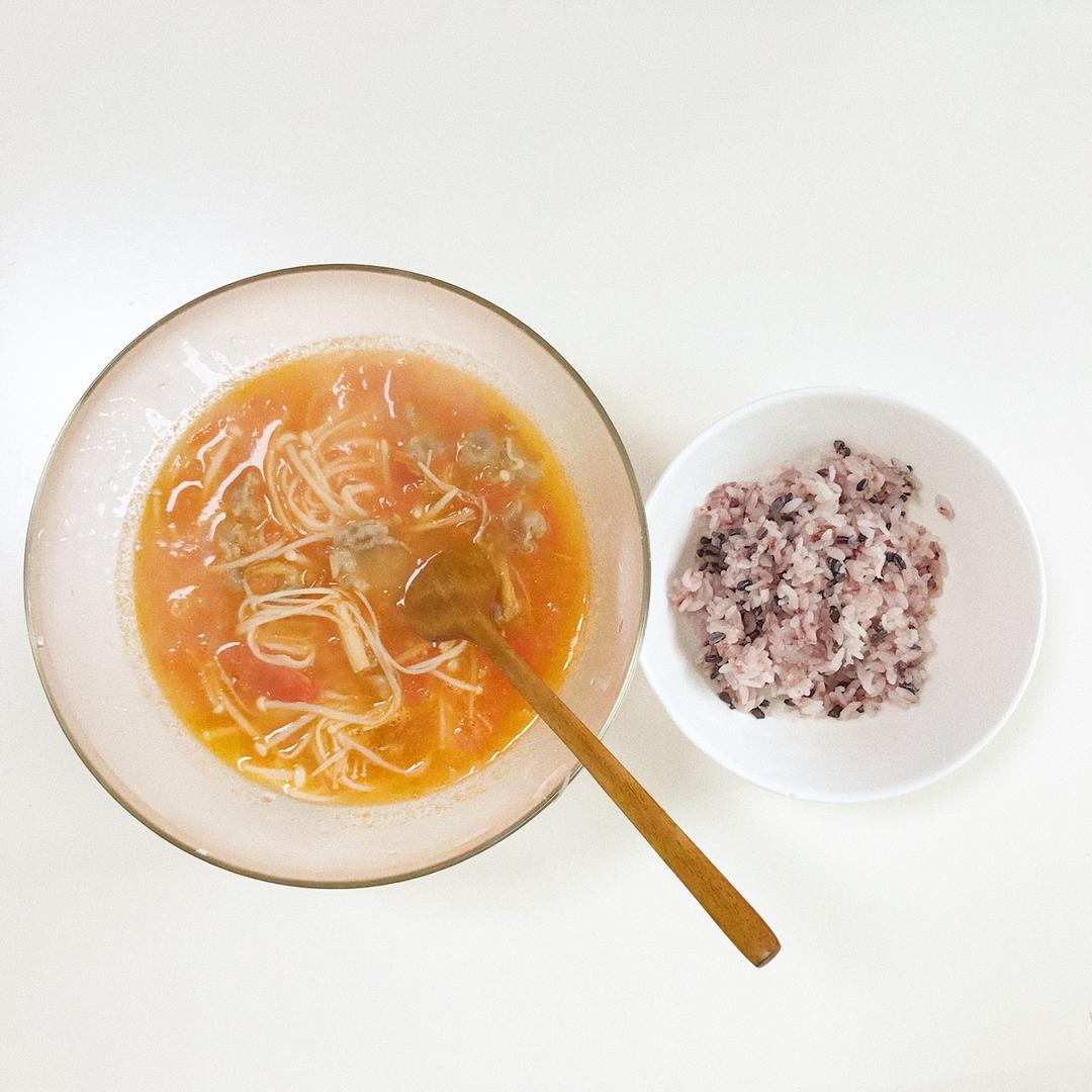 金针菇肥牛番茄锅