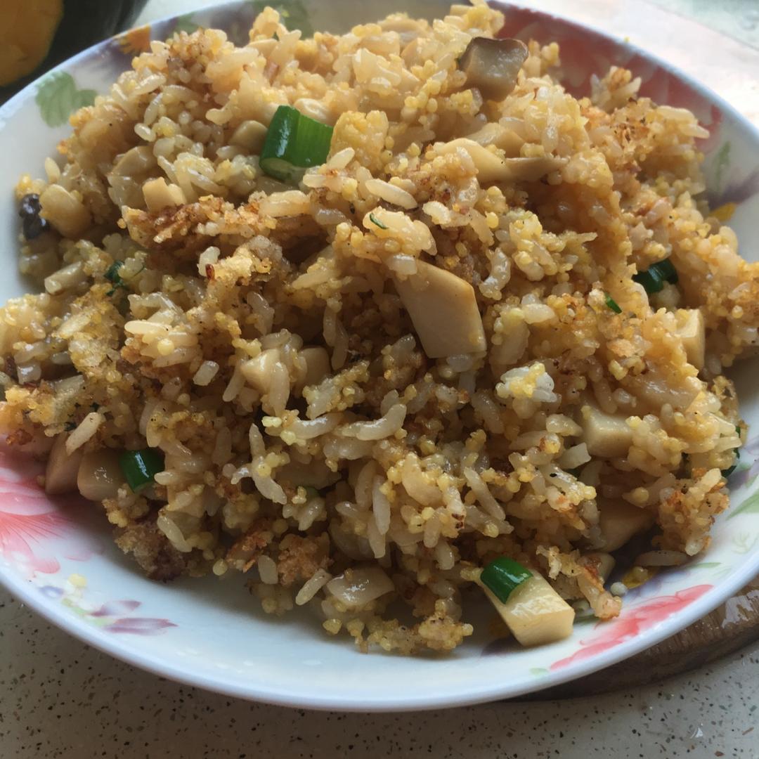 babyblue的微博做的杏鲍菇酱油炒饭