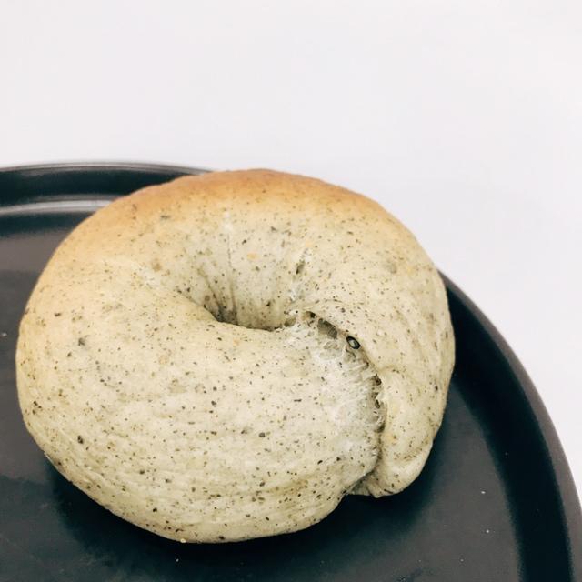 黑芝麻全麦贝果