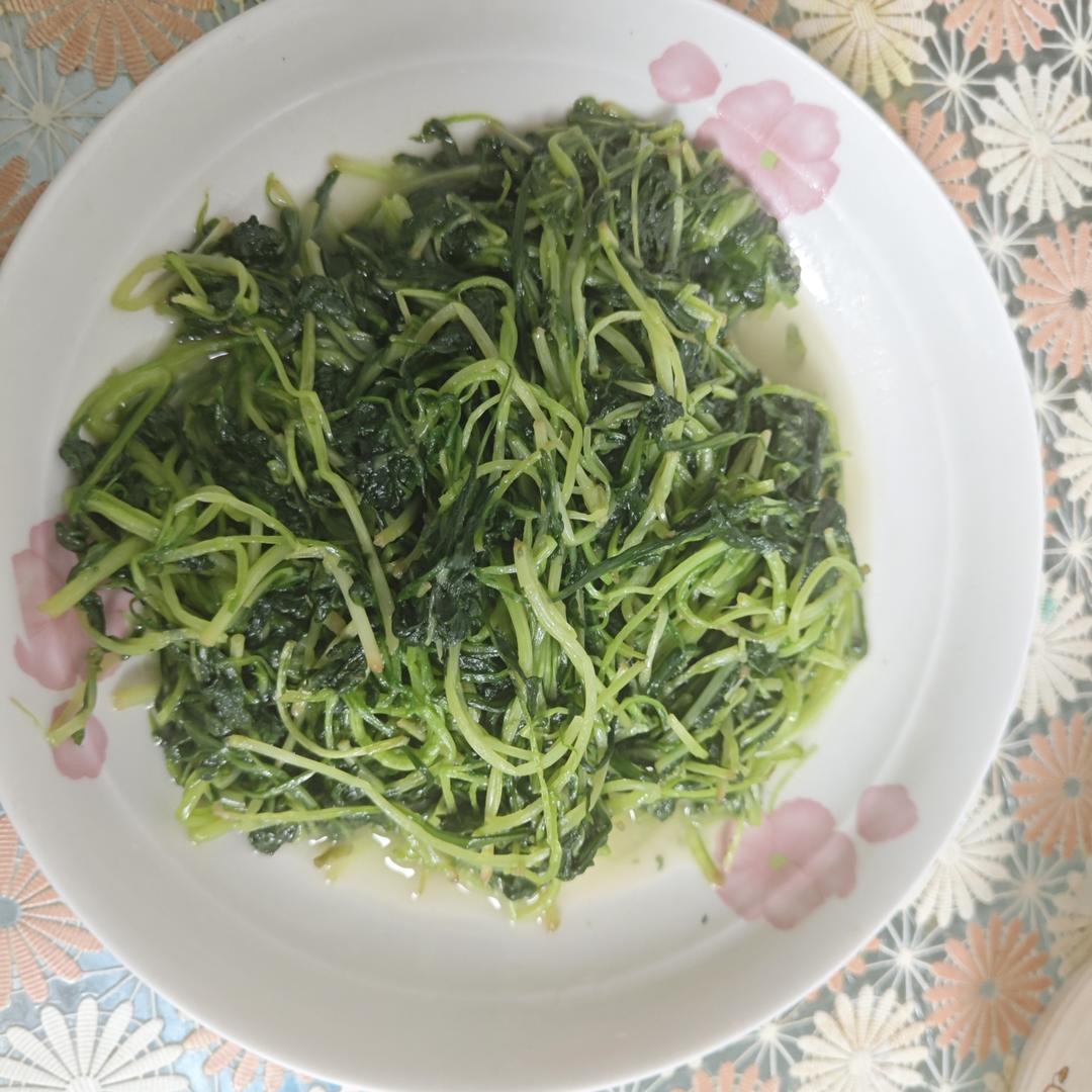 清炒马兰头这样做不涩