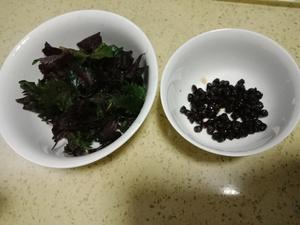 紫苏豆豉焖鸭的做法 步骤2
