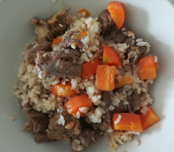 羊肉手抓饭