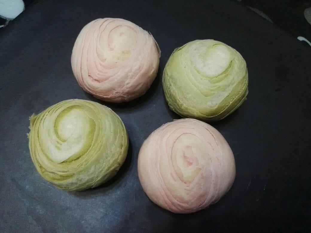 蛋黄酥~紫薯、抹茶、原味~花好月圆，中秋快乐~内附一次做六色蛋黄酥方法~