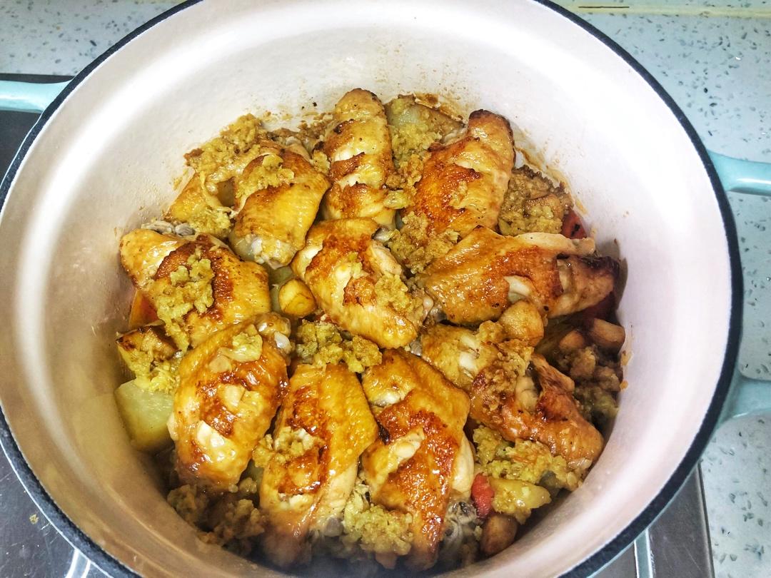 北鼎铸铁锅食谱｜焖蒜香鸡翅