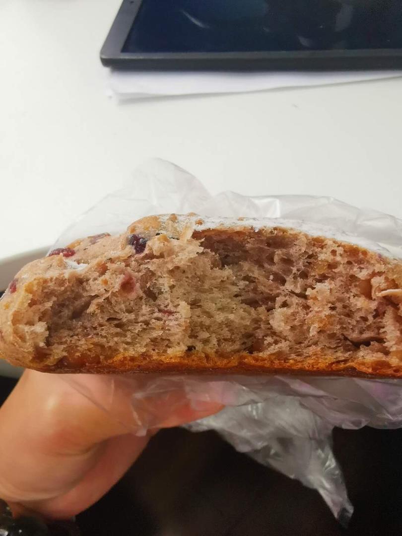 全麦蔓越莓核桃软欧包