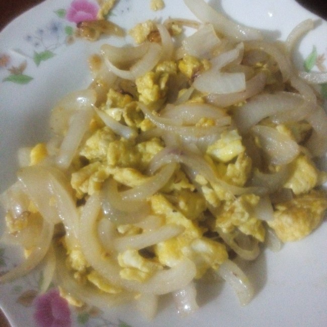 洋葱炒鸡蛋