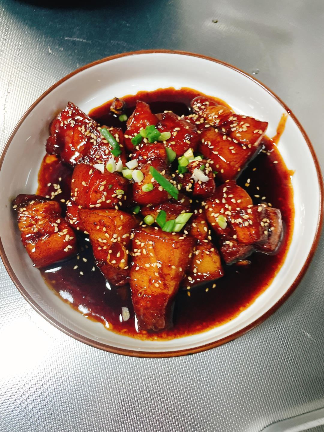 不焯水不放油的家常红烧肉