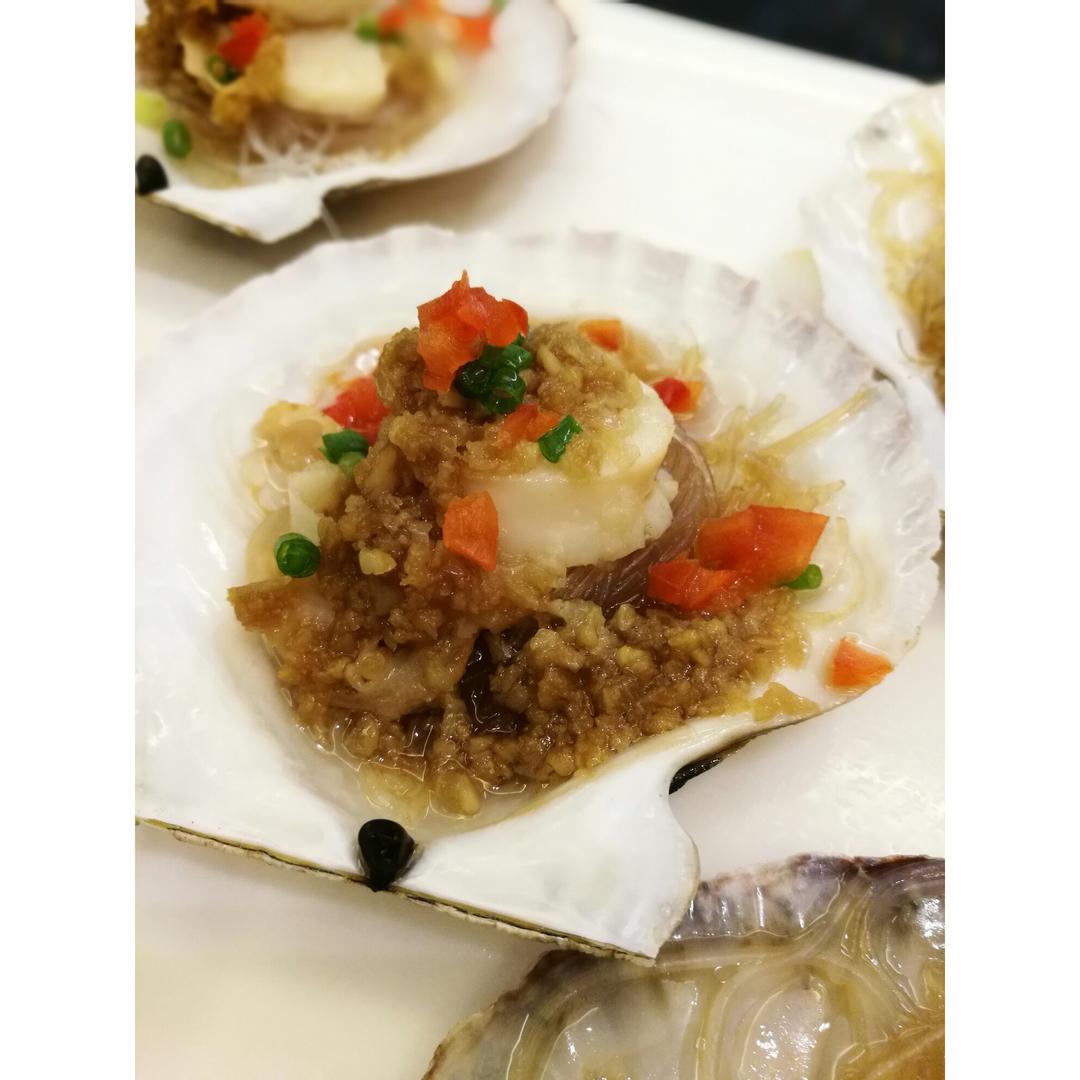 蒜蓉粉丝蒸扇贝