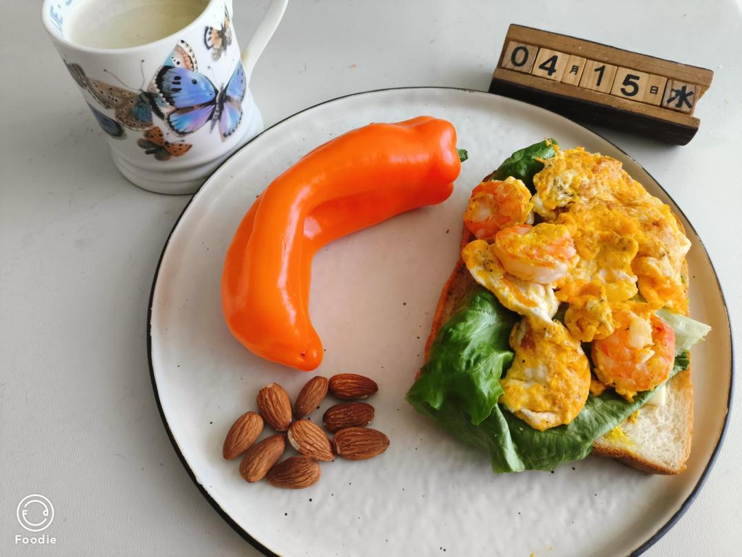 早餐•2026年4月15日