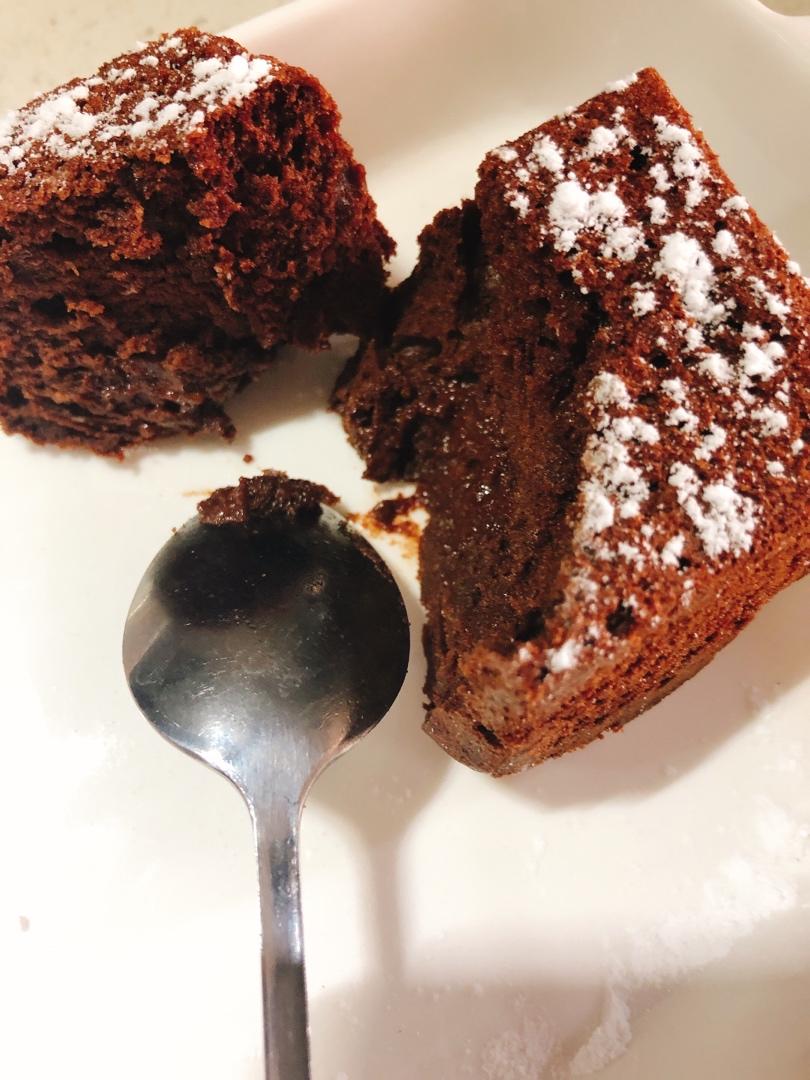 巧克力熔岩蛋糕(全图文超简单)