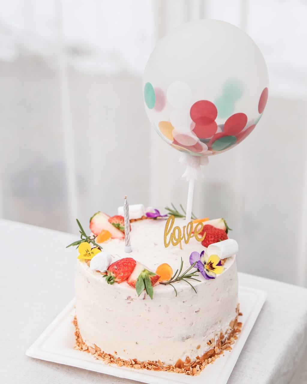 粉红优格鲜奶油蛋糕