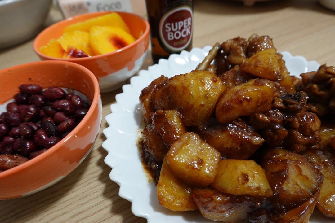 土豆焖鸡腿