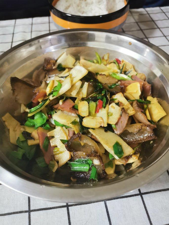 冬笋炒腊肉