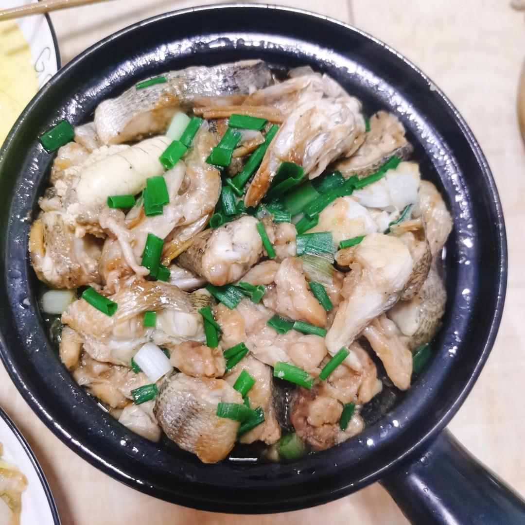 葱香焗鲈鱼