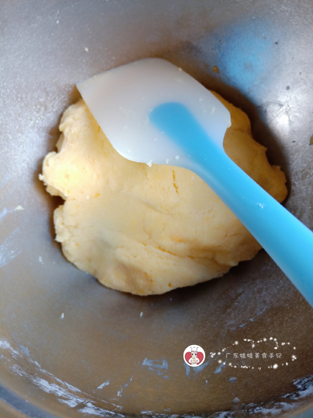 咸蛋黄肉松牛轧酥的做法 步骤8