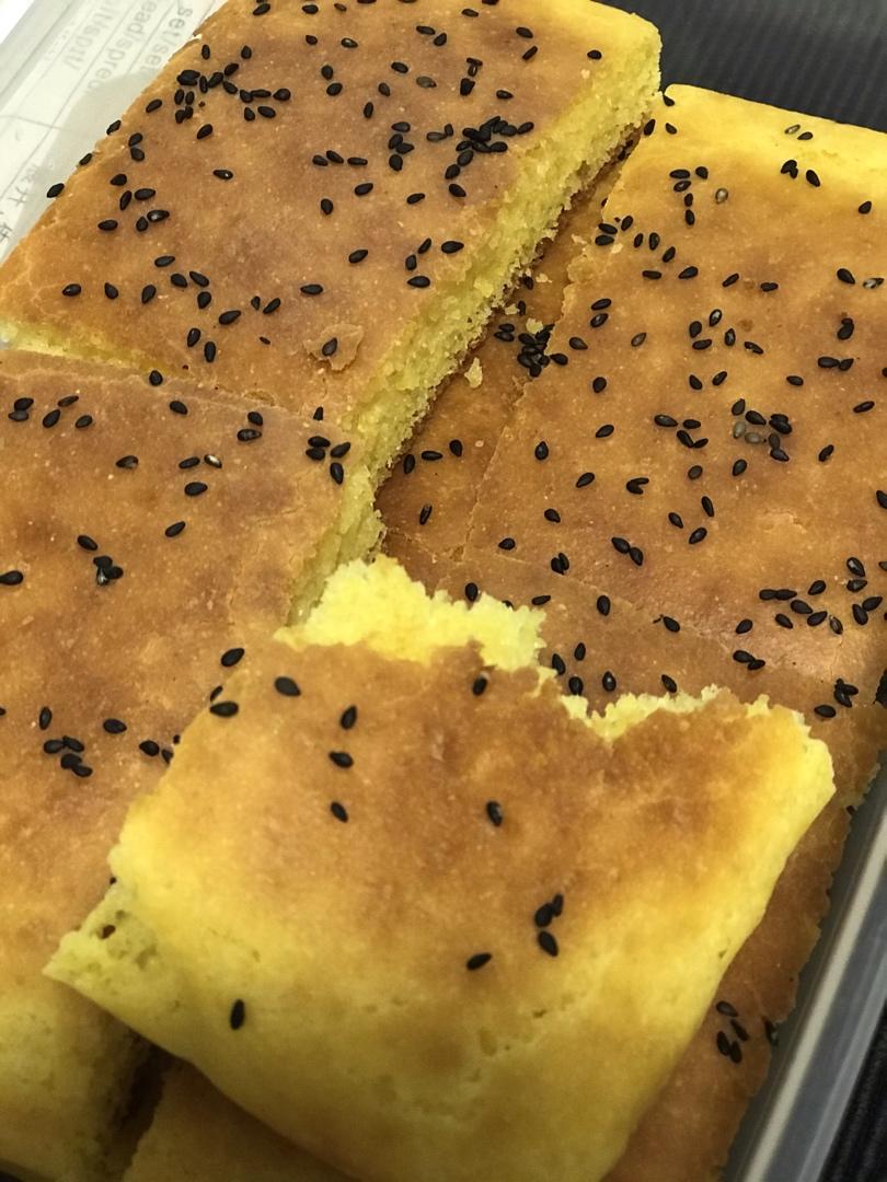 elena-666做的美式玉米面包