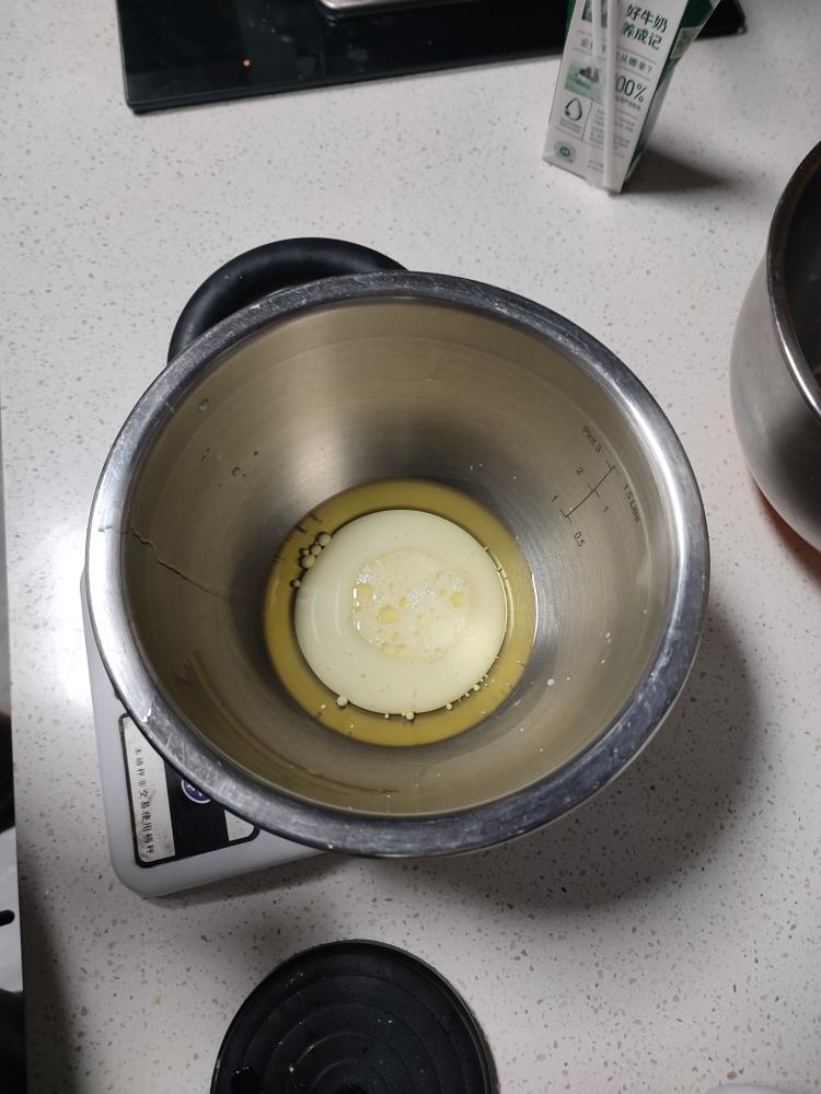 纯奶手撕吐司的做法 步骤1