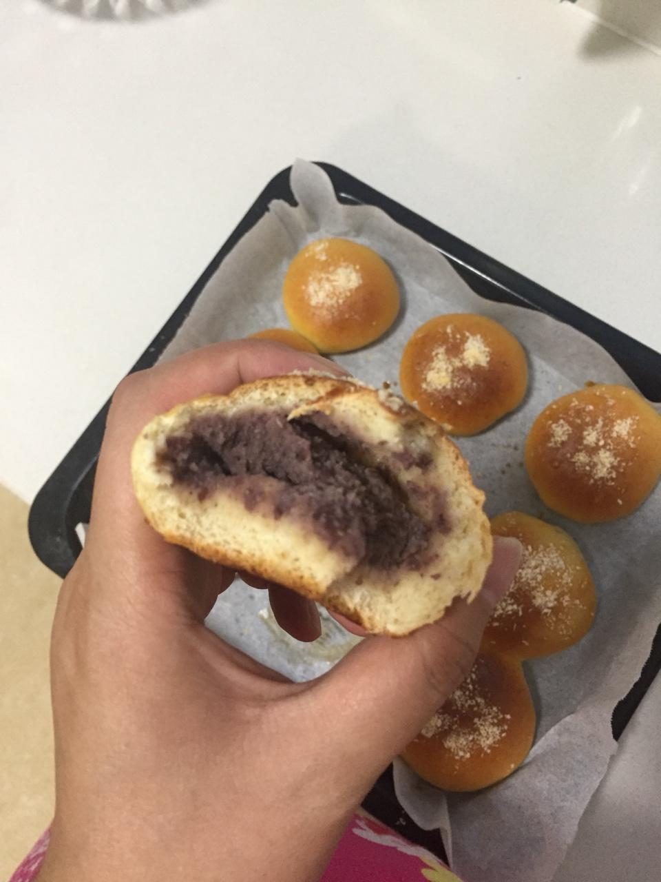牛奶红豆小餐包