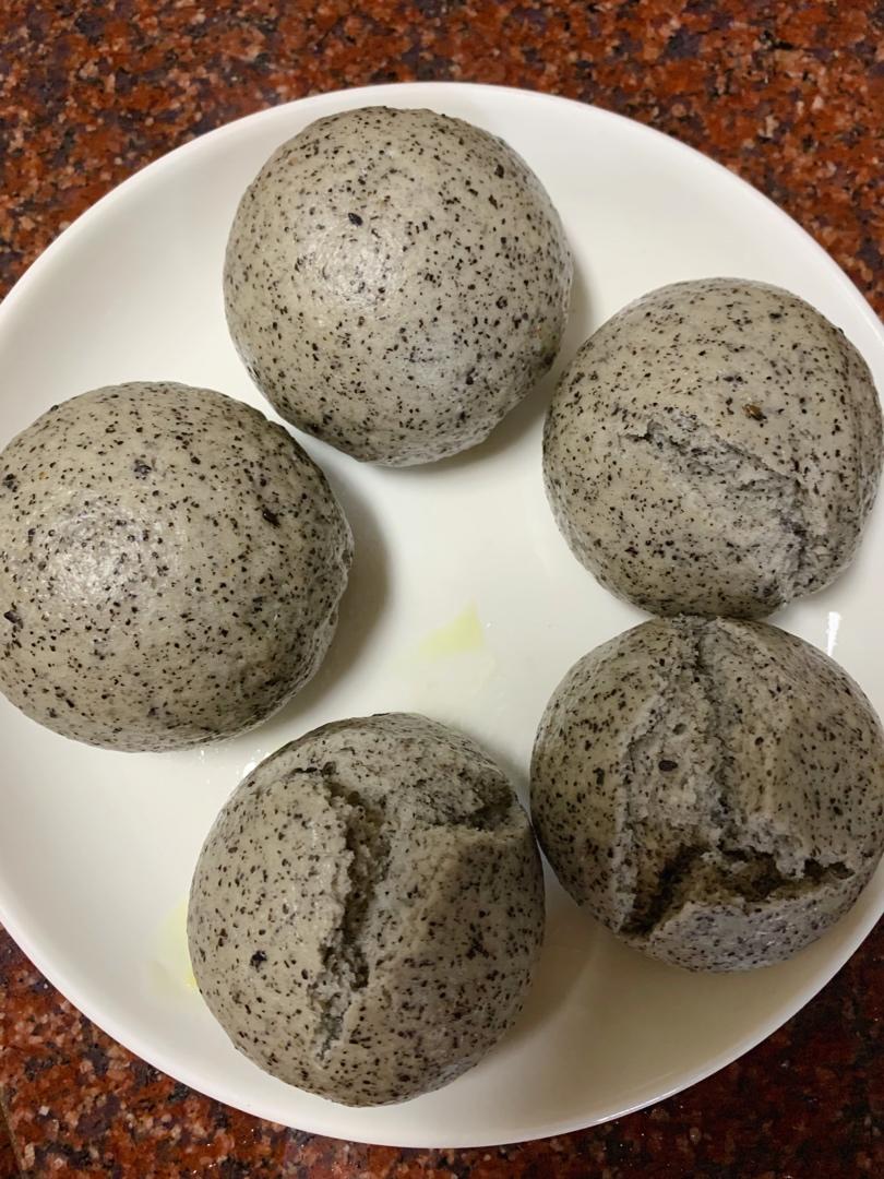 奶香黑芝麻刀切馒头