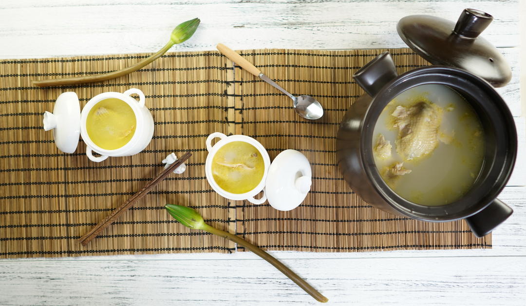 爵士汤-蜜瓜花胶响螺鸡汤