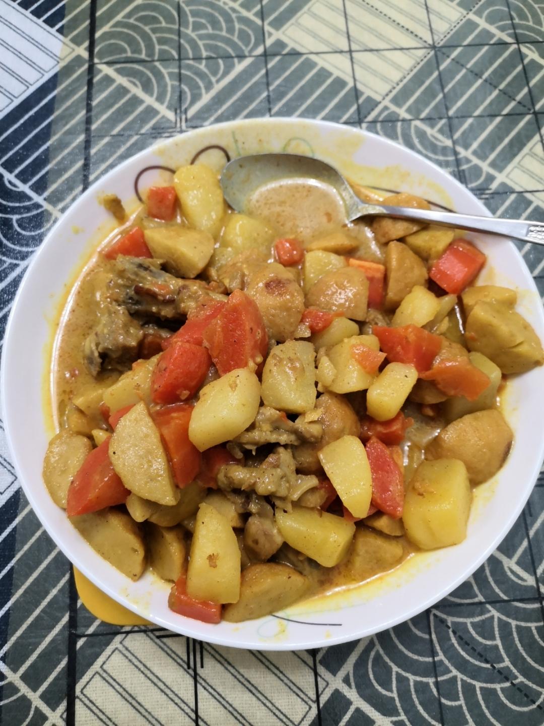 香气浓郁的咖喱土豆鸡（咖喱粉版）