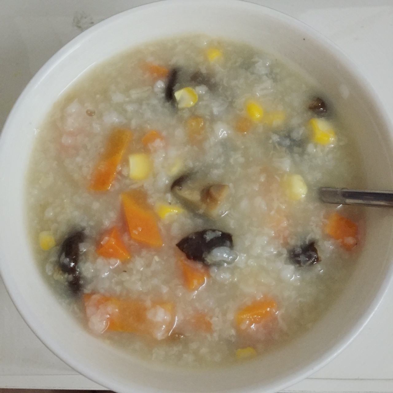 玉米胡萝卜香菇粥