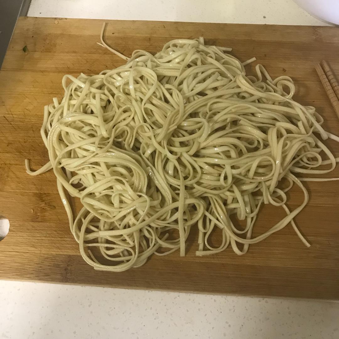 姥姥的爽口凉面！（干拌挂面）