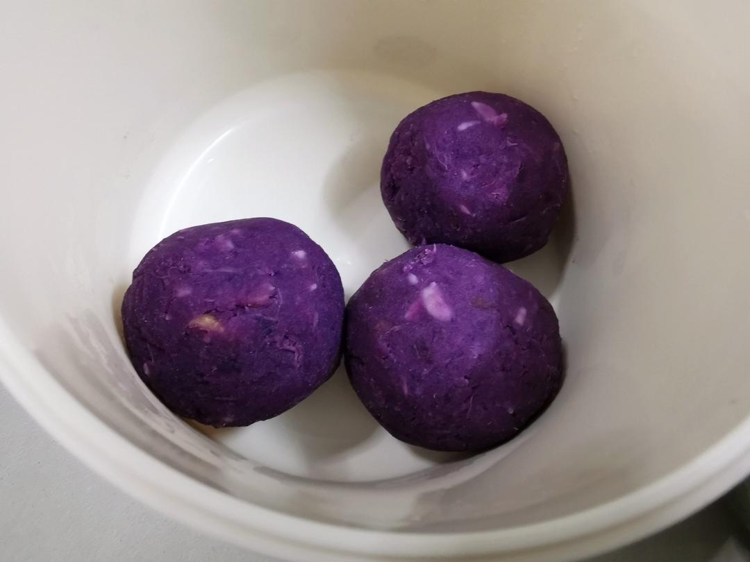 紫薯杏仁球+桃子